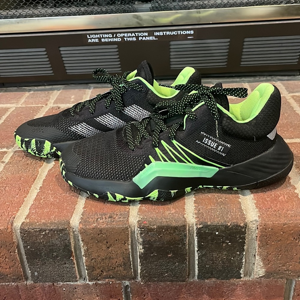 Adidas DON Issue 1 Basketball Shoes